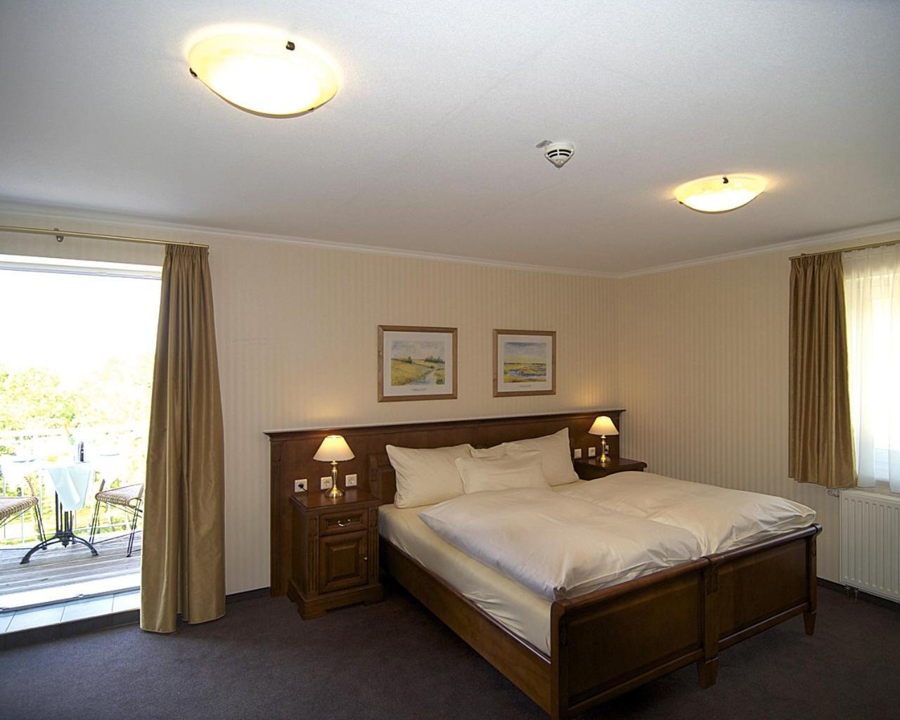 Waldhotel Райнбах Экстерьер фото